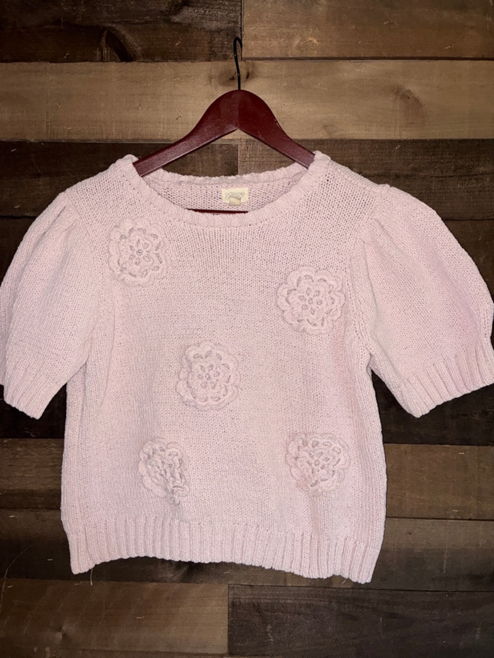 Muave Soft Pink Floral Appliqué Short-Sleeve Sweater Top